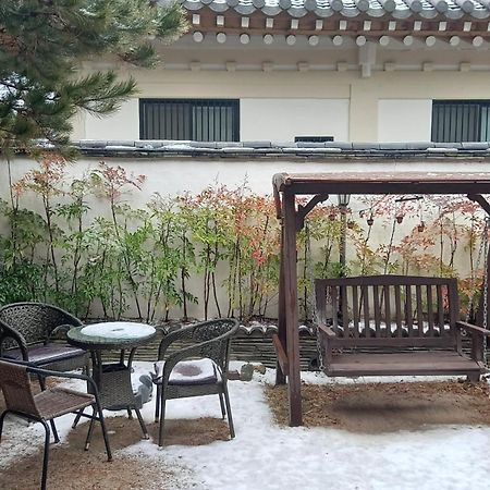 Adam Guesthouse Кёнджу Экстерьер фото