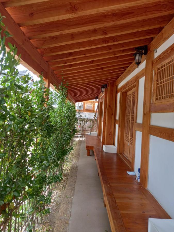 Adam Guesthouse Кёнджу Экстерьер фото